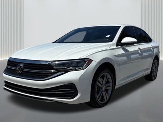 Used 2023 Volkswagen Jetta SE image 1