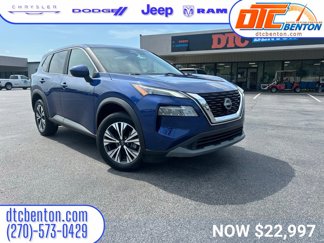 Used 2023 Nissan Rogue SV image 1