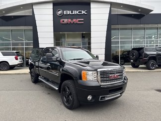 Used 2011 GMC Sierra 2500 Denali image 1