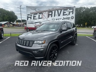 Used 2018 Jeep Grand Cherokee Altitude image 1