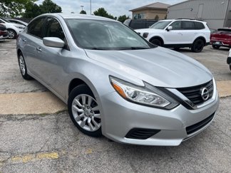 Used 2018 Nissan Altima 2.5 S w/ S Convenience Package image 1
