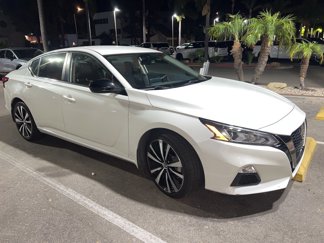 Used 2022 Nissan Altima 2.5 SR image 1