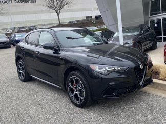 Used 2024 Alfa Romeo Stelvio Veloce image 1