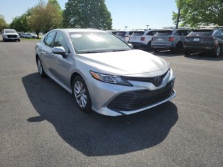 Used 2018 Toyota Camry L image 1