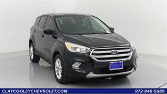 Used 2019 Ford Escape SE image 1