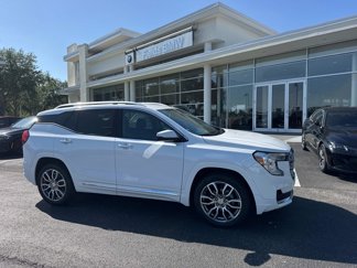 Used 2023 GMC Terrain Denali image 1