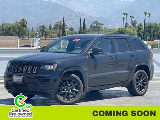 Used 2021 Jeep Grand Cherokee Laredo X image 1