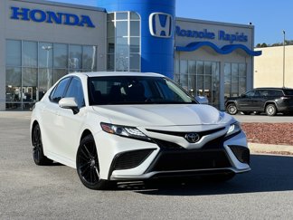 Used 2023 Toyota Camry XSE image 1