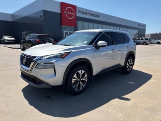 Used 2021 Nissan Rogue SV image 1