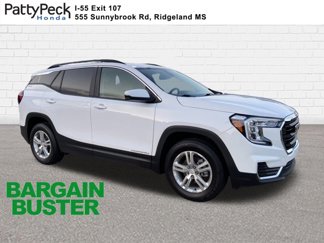 Used 2023 GMC Terrain SLE w/ Driver Convenience Package image 1
