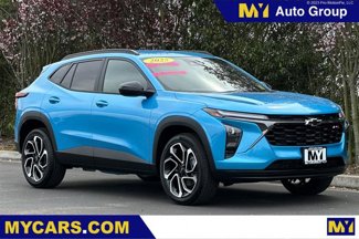 New 2025 Chevrolet Trax RS w/ Driver Confidence Package image 1