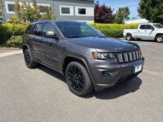 Used 2018 Jeep Grand Cherokee Altitude image 1