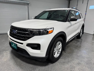 Used 2020 Ford Explorer XLT image 1