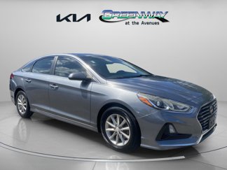 Used 2018 Hyundai Sonata SE image 1