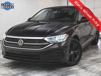 Used 2024 Volkswagen Jetta SE w/ Panoramic Sunroof Package image 1