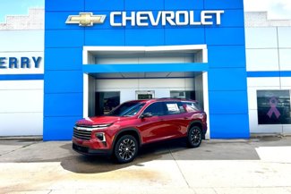 New 2025 Chevrolet Traverse LT w/ Sun and Wheel Package image 1