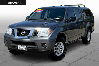 Used 2017 Nissan Frontier SV image 1