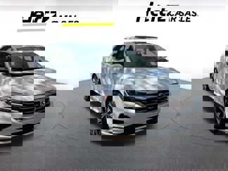Used 2022 Volkswagen Passat 2.0T SE image 1