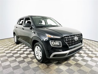 Used 2022 Hyundai Venue SE image 1