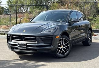 Used 2024 Porsche Macan image 1