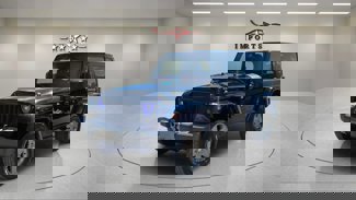 Used 2013 Jeep Wrangler Freedom Edition image 1