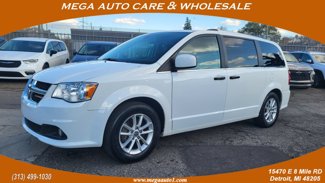 Used 2020 Dodge Grand Caravan SXT image 1