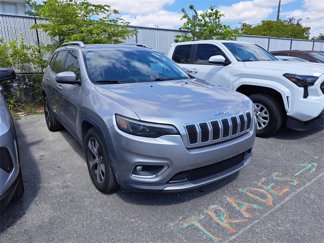 Used 2019 Jeep Cherokee Limited image 1