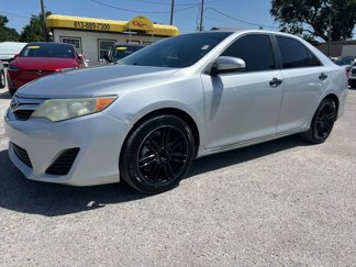 Used 2012 Toyota Camry LE image 1