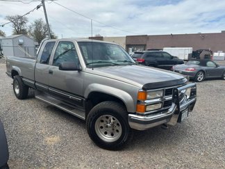 Used 2000 Chevrolet Silverado 2500 4x4 Extended Cab image 1