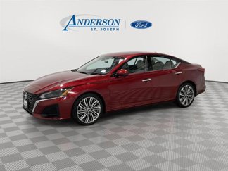 Used 2023 Nissan Altima 2.5 SL image 1