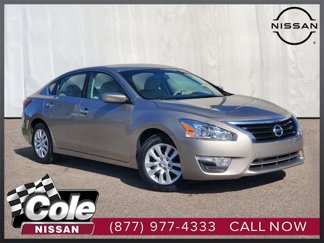 Used 2014 Nissan Altima 2.5 S w/ Display Audio Package image 1