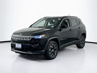 Used 2022 Jeep Compass Latitude image 1