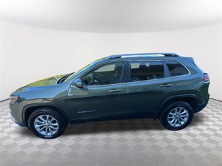 Used 2019 Jeep Cherokee Latitude w/ Cold Weather Group image 1