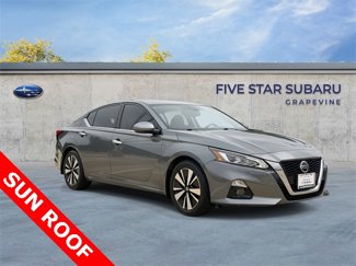 Used 2019 Nissan Altima 2.5 SV image 1