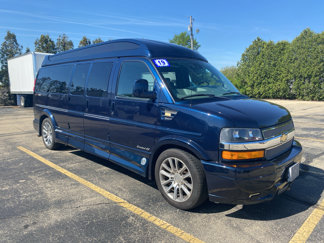 Used 2019 Chevrolet Express 2500 Extended image 1