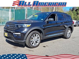 Certified 2022 Ford Explorer XLT w/ Equipment Group 202A image 1