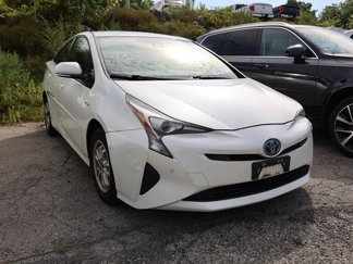 Used 2017 Toyota Prius Four image 1