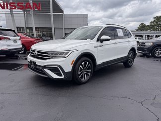 Used 2023 Volkswagen Tiguan S image 1