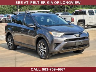 Used 2018 Toyota RAV4 LE image 1