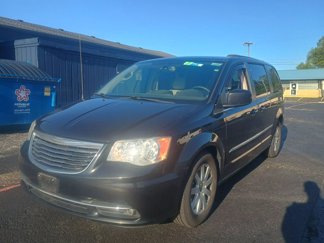 Used 2012 Chrysler Town & Country Touring w/ Entertainment Group #1 image 1
