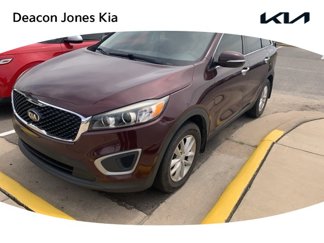 Used 2017 Kia Sorento LX image 1