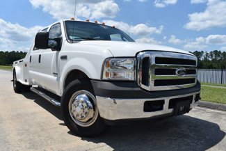 Used 2006 Ford F350 2WD Crew Cab DRW Super Duty image 1