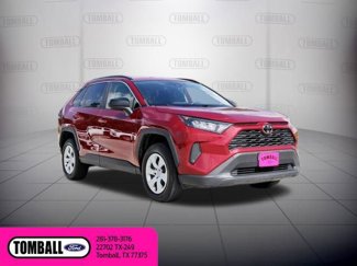 Used 2021 Toyota RAV4 LE image 1