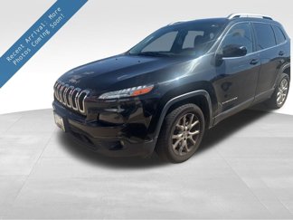 Used 2016 Jeep Cherokee Latitude image 1
