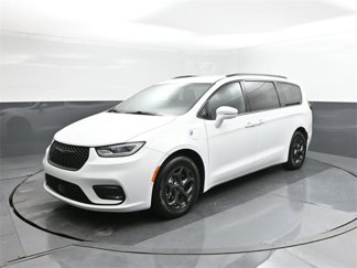 Used 2021 Chrysler Pacifica Touring-L w/ S Appearance Package image 1