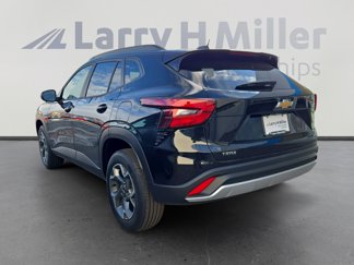 New 2025 Chevrolet Trax LT w/ Driver Confidence Package image 1