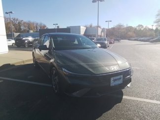 Certified 2025 Hyundai Elantra SEL image 1