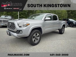 Used 2017 Toyota Tacoma TRD Sport image 1