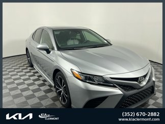 Used 2019 Toyota Camry SE image 1