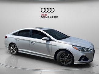 Used 2019 Hyundai Sonata Limited image 1